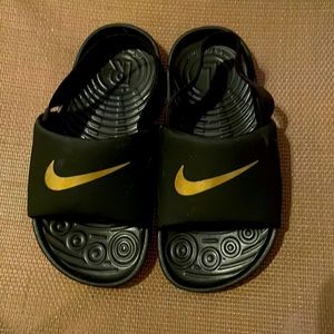 Nike toddler Kawa Slides
